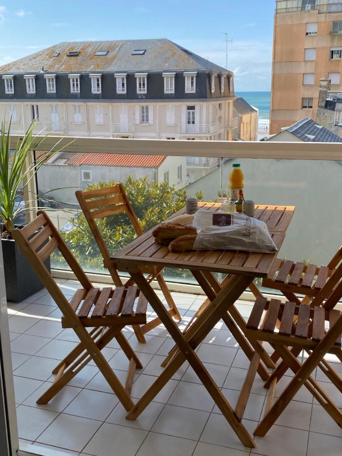 Le Kifanlo - Appartement Avec Une Grande Terrasse Vue Mer Et Plage A 100 M Les Sables-d'Olonne Luaran gambar